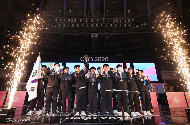 시상식을 마치며 대한민국 선수들이 환호했다.