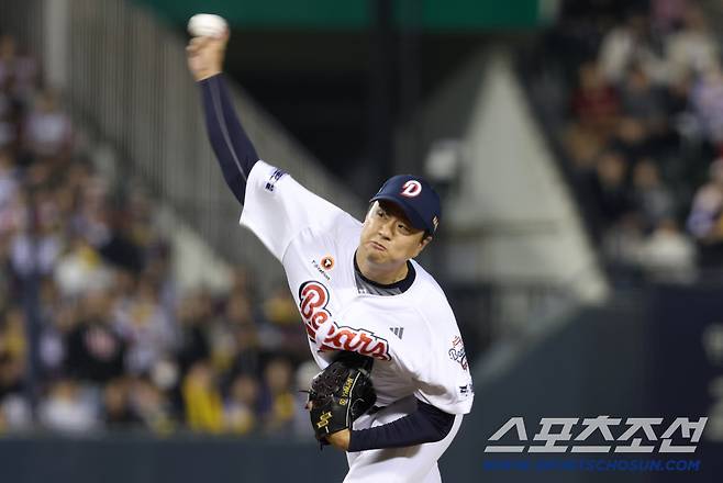 두산 베어스 이영하가 피칭하는 장면. 사진제공=두산 베어스