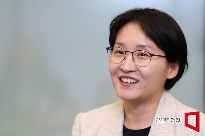 황선영 NHN 와플랫 대표가 22일 경기 성남 NHN플레이뮤지엄에서 아시아경제와 인터뷰 하고 있다. 강진형 기자