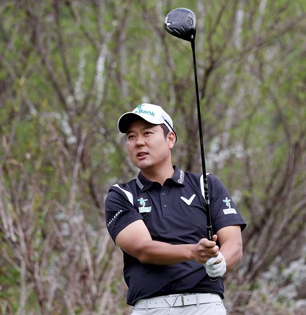 2026년 아시안투어 싱가포르 오픈 우승 경쟁에 뛰어든 한국프로골프(KPGA) 투어 멤버 함정우 프로. 사진제공=KPGA (사진을 무단으로 사용하지 마십시오.)