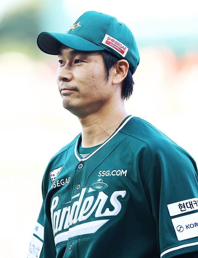 SSG 다케다 쇼타는 25일 인천 KT전서 KBO리그 데뷔 첫 승을 거뒀다. 사진제공｜SSG 랜더스
