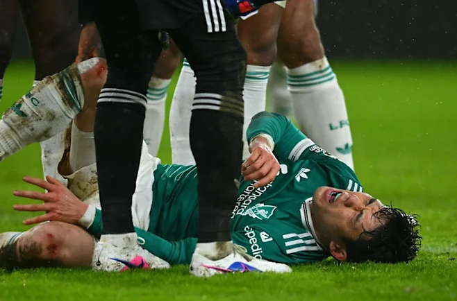 ▲ 일본 국가대표 수비형 미드필더 엔도 와타루가 올 시즌 막판 피치를 밟을 수 있을 것으로 보인다. 예상을 훌쩍 뛰어넘는 재활 속도다. ⓒ 리버풀 SNS