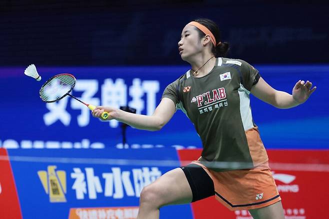 ▲ 한국 여자배드민턴대표팀이 ‘셔틀콕 여제’ 안세영을 앞세워 기분 좋은 출발을 알렸다. 단체전 특성상 전반적인 전력 균형이 중요하지만, 확실한 1승 카드의 존재가 얼마나 큰 의미를 가지는지 다시 한 번 증명한 경기였다. ⓒ 연합뉴스 / AFP