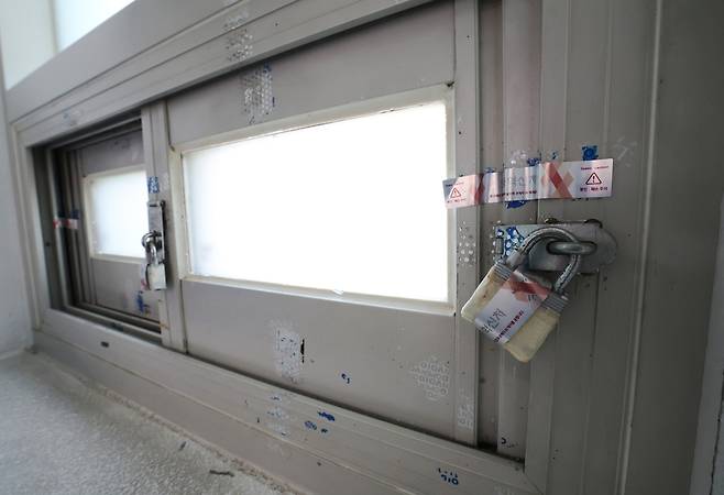 국가고시센터 창문 보안시설 [인사혁신처 제공]