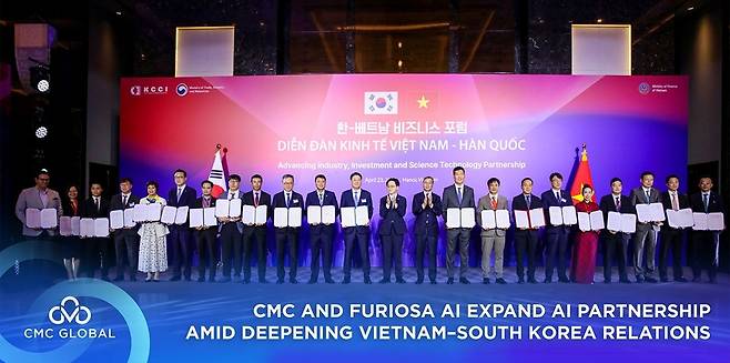 지난 23일(현지시간) 베트남 하노이에서 퓨리오사AI가 CMC코리아와&nbsp;AI 분야 전략적 협력을 위한 양해각서(MOU)를 체결했다. &nbsp;(사진=CMC)