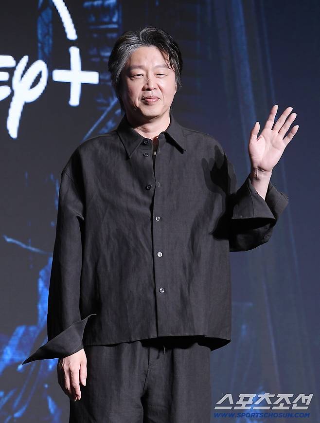 디즈니플러스 오리지널 시리즈 '골드랜드' 제작발표회가 27일 오전 서울 여의도 콘래드호텔에서 열렸다. 김희원이 포즈 취하고 있다. 정재근 기자 cjg@sportschosun.com/2026.4.27/