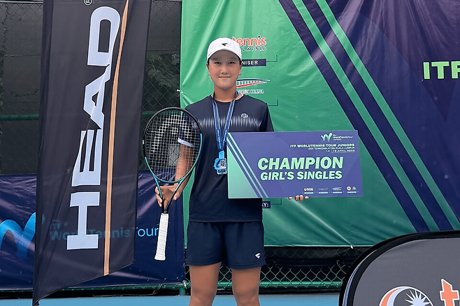 쿠알라룸푸르 J200 여자 단식에서 정상에 오른 정의수.&nbsp;