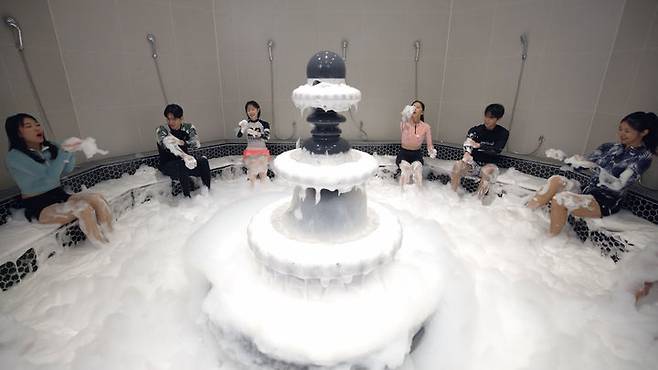 [광주=뉴시스]완도해양치유센터  내 해조류 거품 테라피 공간. (사진=전남 완도군) *재판매 및 DB 금지