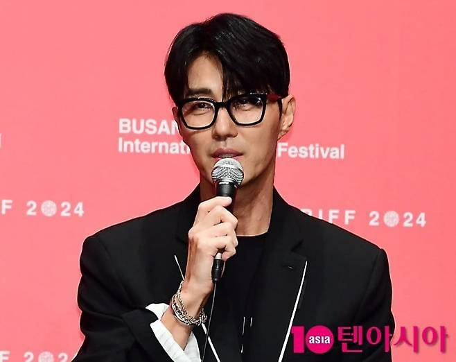 배우 차승원이 부산국제영화제에 참석해 질문에 답하고 있다. / 사진=텐아시아 DB
