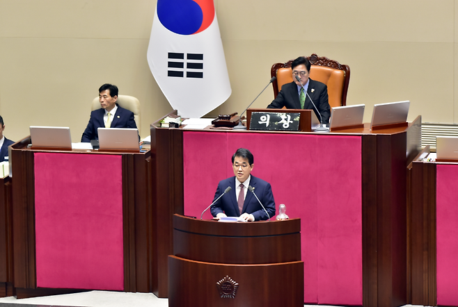 배준영 국회의원이 28일 국회 본회의에서 인천 기초의원 정수 확대를 위한 공직선거법 개정안을 설명하고 있다. /배준영 의원실 제공