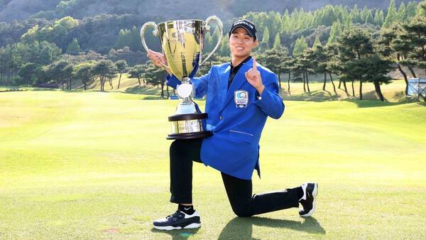 최찬이 26일 경기도 파주 서원밸리 컨트리클럽에서 열린&nbsp;2026시즌 KPGA 투어 우리금융 챔피언십에서 데뷔 첫 우승을 차지했다.KPGA 제공