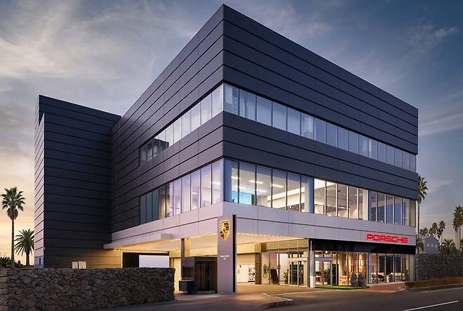 도이치 아우토가 지난해 매출과 영업이익, 순이익 모두 성장세를 기록했다. 사진은 도이치 아우토 포르쉐 센터 제주. / 포르쉐코리아