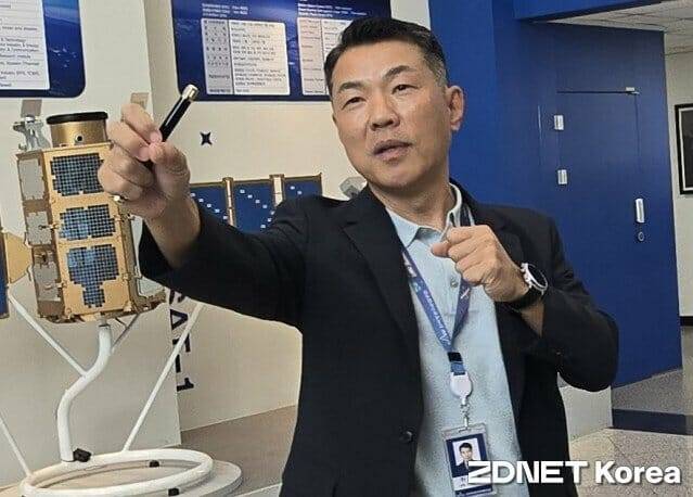 이상훈 한국항공우주연구원 위성우주탐사시험센터장이 27일 다목적실용위성  현황에 대해 설명 중이다.(사진=지디넷코리아)