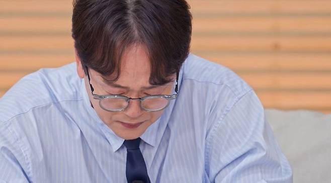 지난 22일 방송된 TV조선 예능 프로그램 '아빠하고 나하고' 시즌3 예고편에는 정기 검진을 위해 병원을 찾은 배우 김정태와 아내의 모습이 공개됐다. TV조선 제공. /사진=뉴시스