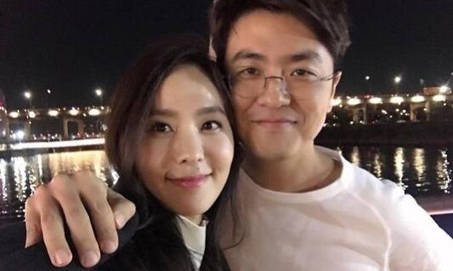 아나운서 출신 방송인 박지윤과 최동석. /사진=박지윤 인스타그램, 뉴시스