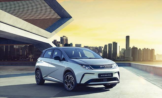 인기를 끌고 있는 비야디(BYD)의 돌핀. BYD 제공