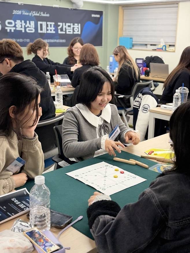지난 10일 서울 서대문구 서울글로벌유학생지원센터에서 진행된 유학생 간담회 모습. 서울시 제공