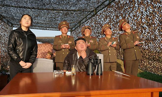 북한 노동신문은 지난 20일 “지상대지상전술탄도미사일 ‘화성포-11라’형의 전투부위력평가를 위한 시험발사를 진행하였다"고 보도했다. 평양 노동신문·뉴스1