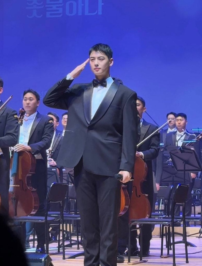 가수 겸 배우 차은우. 온라인 커뮤니티 캡처.