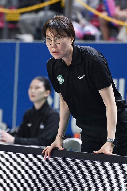 정선민 코치. ⓒWKBL