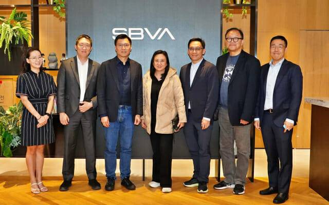 SBVA와 홍콩 입법회 기술 의원단이 간담회를 마치고 단체사진을 촬영했다 (왼쪽부터) 이세영 SBVA 수석, 이준표 SBVA 대표, 던컨 치우(Duncan Chiu) 홍콩 의원, 엘리자베스 쿼트(Elizabeth Quat) 의원, 리 콩유(Lee Kwong-yu) 의원, 윌리엄 웡 캄파이 (Prof. William Wong Kam-fai) 의원, 이승훈 SBVA 부사장 (사진=SBVA)