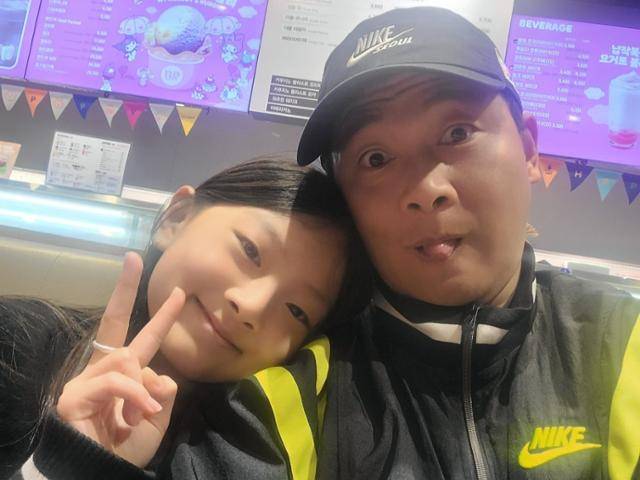 태일과 그가 자신의 목숨보다 아꼈던 외동딸 지수. 유족 제공