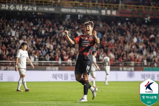 헤더와 강력한 슈팅은 이호재의 주 무기다. 사진 프로축구연맹