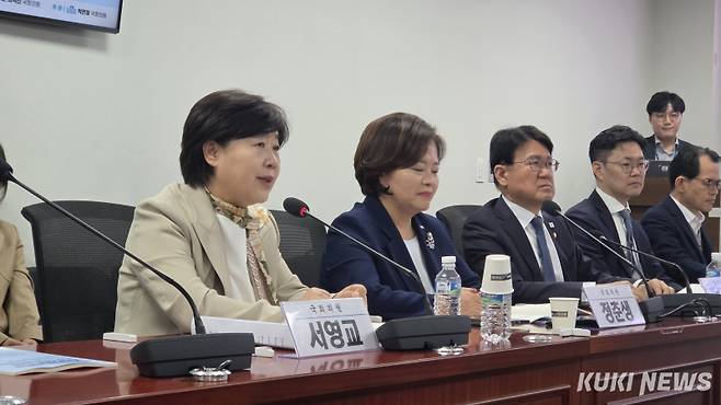 오는 10월 검찰청 폐지와 공소청·중대범죄수사청 출범을 앞두고, 형사소송법 개정 방향을 논의하는 토론회가 29일 국회에서 열렸다. 모두 발언하는 서영교 국회 법제사법위원장. 황인성 기자&nbsp;