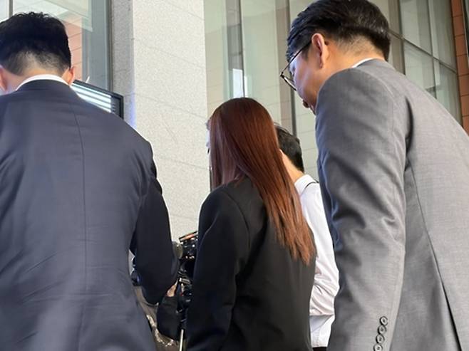 ▲ 29일 서울 강남경찰서에 소환 조사를 위해 출석한 양정원의 모습. ⓒ연합뉴스