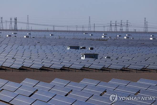 수출 대기중인 중국 태양광 모듈 [로이터 연합뉴스 자료사진. 재판매 및 DB 금지]