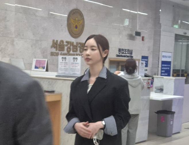 '필라테스 가맹 사기 의혹' 양정원 경찰 조사 후 귀가 [촬영 이의진]