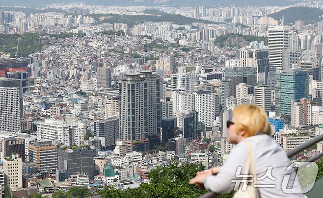 서울 남산에서 바라본 아파트 단지 모습. 2026.4.29 ⓒ 뉴스1 임지훈 인턴기자