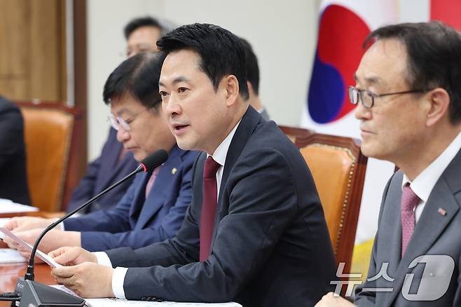 장동혁 국민의힘 대표가 30일 서울 여의도 국회에서 열린 소상공인연합회 6·3지방선거 정책과제 전달식에서 인사말을 하고 있다. 2026.4.30 ⓒ 뉴스1 신웅수 기자