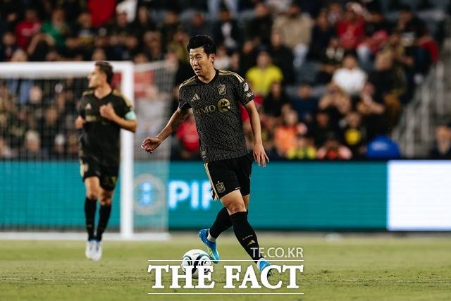 LAFC의 공격수 손흥민이 30일 톨루카(멕시코)와 2026 북중미 챔피언스컵 4강 1차전에서 천금 같은 선제골을 어시스트했다./LAFC