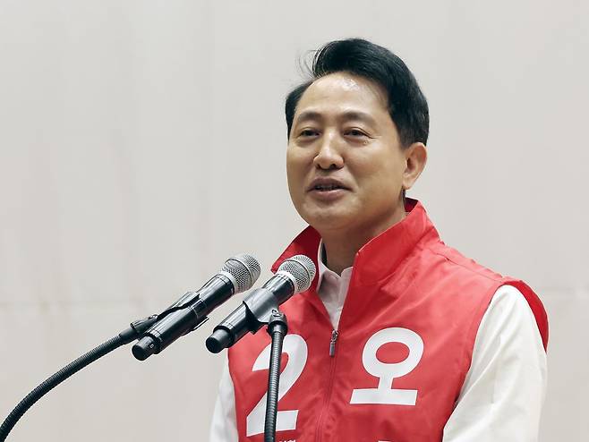 오세훈 국민의힘 서울시장 후보가 30일 오전 서울 여의도 국회에서 열린 '제9회 전국동시지방선거 국민의힘 서울시당 필승결의 및 공천자대회에서 포부 연설을 하고 있다. 뉴스1