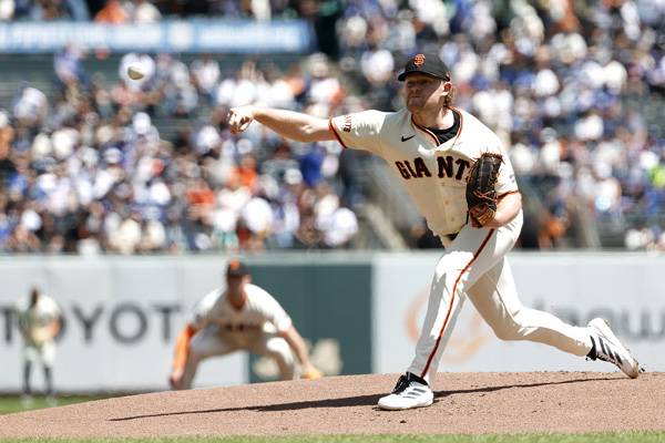 로건 웹은 지난 다저스와 등판에서 2루 주자 김혜성에게 화를 내는 듯한 모습을 보여 논란이 됐다. 사진= EPA= 연합뉴스 제공