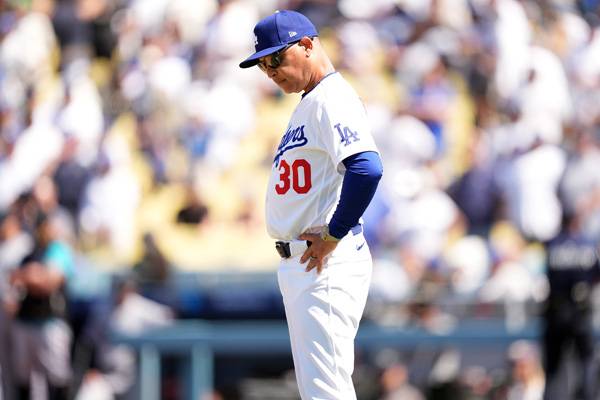 로버츠 감독은 팀 타선의 부진에 관해 말했다. 사진= AP= 연합뉴스 제공