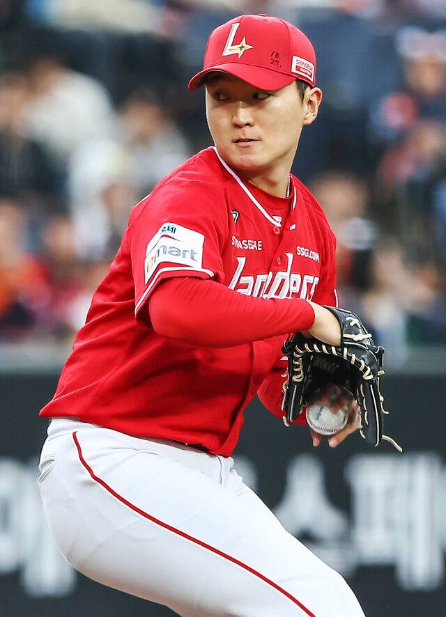 김건우가 다승 공동 1위로 올라섰다./SSG 랜더스
