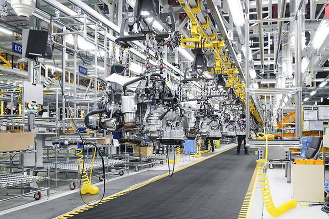 [창원=뉴시스] 창원공장 조립공장 내부 모습.(사진=한국GM 제공) *재판매 및 DB 금지