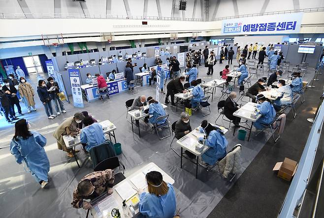 2021년 4월1일 서울 송파구의 코로나19 예방접종센터 모습. ⓒ사진공동취재단