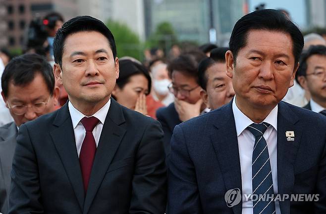 불기2570년 국회정각회 참석한 여야 대표 [연합뉴스 자료사진]