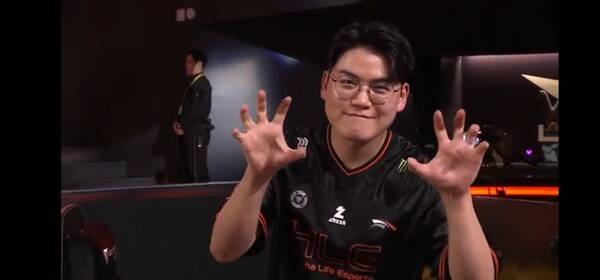 1일 서울 종로구 치지직 롤파크에서 열린 '2026 리그 오브 레전드 챔피언스 코리아(LCK)' 정규 시즌 2라운드 경기에서 한화생명e스포츠가 T1과의 풀세트 접전 끝에 2대1 승리를 거두며 8연승을 질주, 단독 선두에 올랐다. (HLE & T1=2:1)./사진=네이버 치지직 라이브영상 캡처
