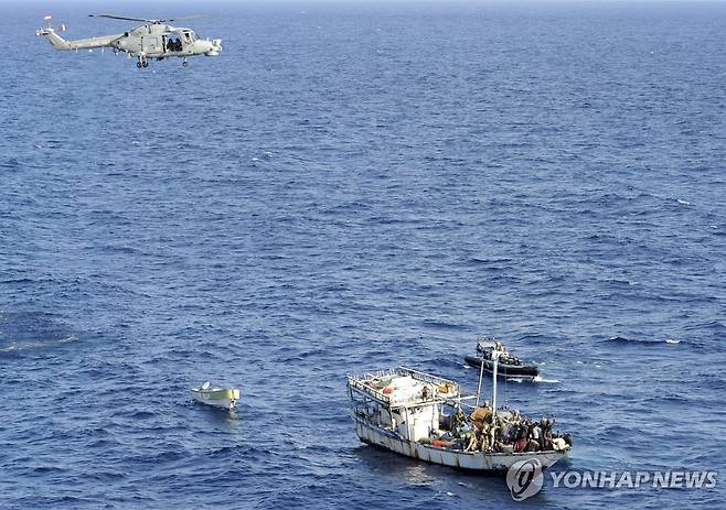 소말리아 해적선 감시(기사와 직접 관련 없음) [영국국방부/EPA 연합뉴스 자료사진 재판매 및 DB 금지]