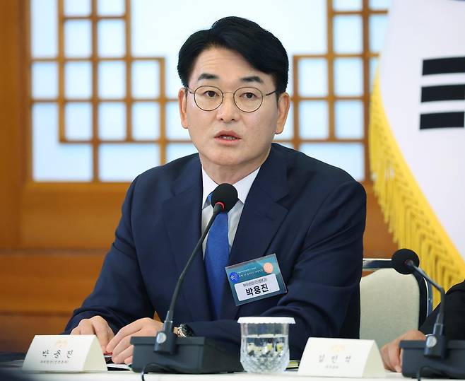 박용진 규제합리화위원회 부위원장이 지난달 15일 청와대에서 열린 규제합리화위원회 제1차 전체회의에서 발언하고 있다. (청와대통신사진기자단) 뉴시스
