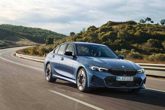 지난해 국내 누적 판매 13만 대를 돌파한 BMW 3시리즈. BMW코리아 제공