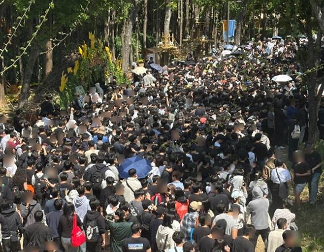 지난 1일 서울 성동구에서 열린 포켓몬스터 행사에 사람들이 대거 참여하고 있다.  독자 제공