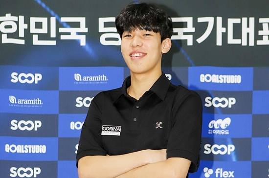 올해 17세인 송윤도가 최근 치러진 ‘2026 대한민국 당구 국가대표 선발전’ 3라운드에서 5승2패로 남자3쿠션 최연소 국가대표로 뽑혔다. (사진=대한당구연맹)