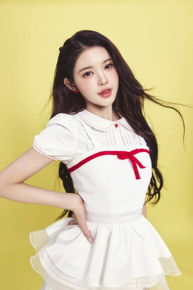 하츠투하츠 에이나 / SM엔터테인먼트