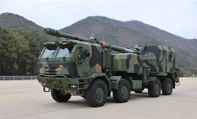 미 육군 ‘기동 전술포’(MTC) 사업 후보로 제안된 K9 기반 차륜형 자주포 K9MH. 한화디펜스USA 제공