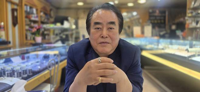 임운석 씨알보석 대표가 중도일보와 인터뷰하고 있다.                     사진=한성일 기자